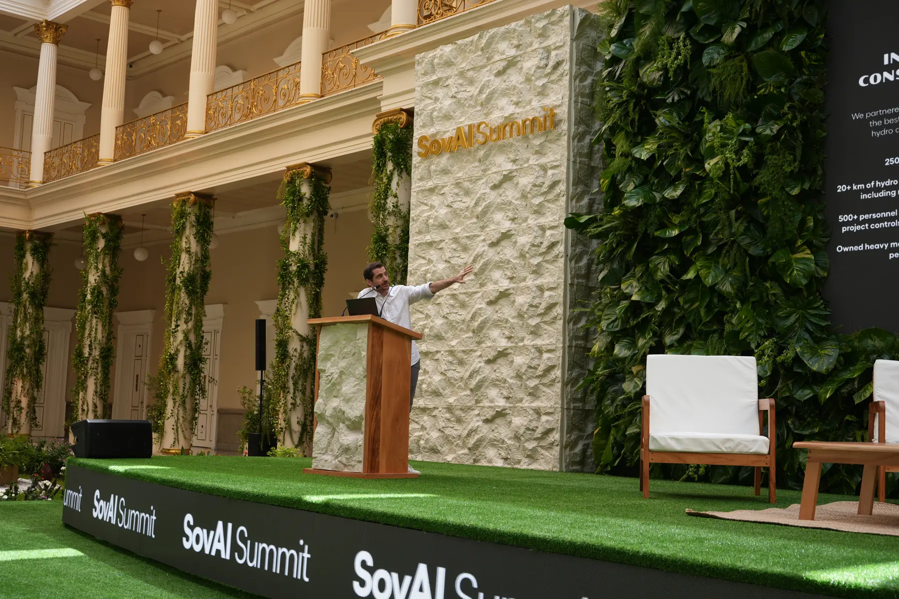 Adam Nili speaking at the SovAI Summit